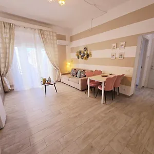 Apartment Secondopiano 